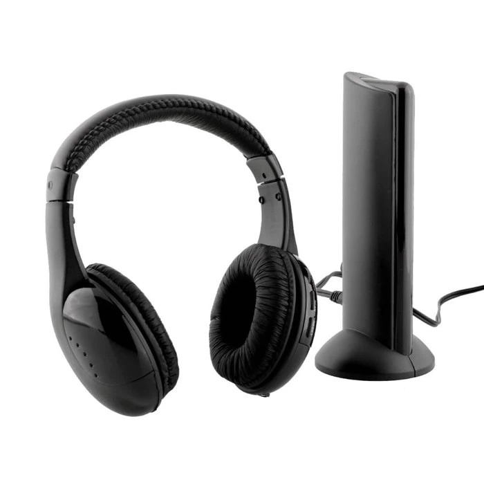 Sorte trådløse over-ear-hovedtelefoner er placeret ved siden af et matchende sort opladnings- eller senderstativ, begge på en almindelig hvid baggrund.